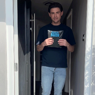 Pocket Grooming Glove Pro Outdoors